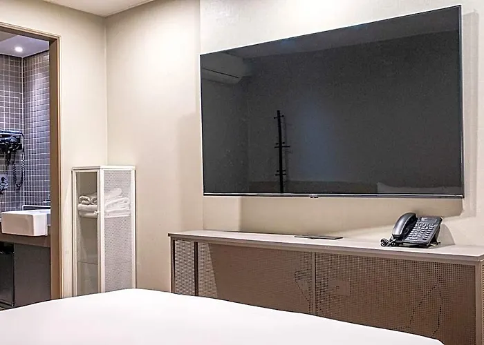 Hotel Hwagok Haedamchae 2*
